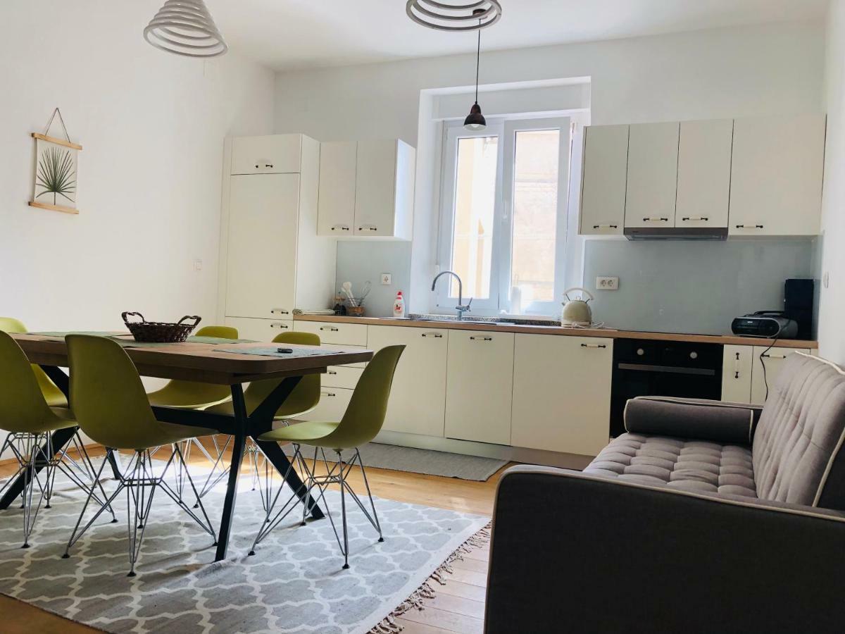 Kolovare Beachfront Apartment 자다르 외부 사진