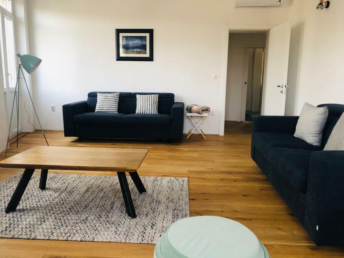 Kolovare Beachfront Apartment 자다르 외부 사진