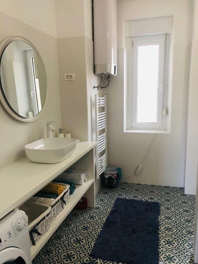 Kolovare Beachfront Apartment 자다르 외부 사진